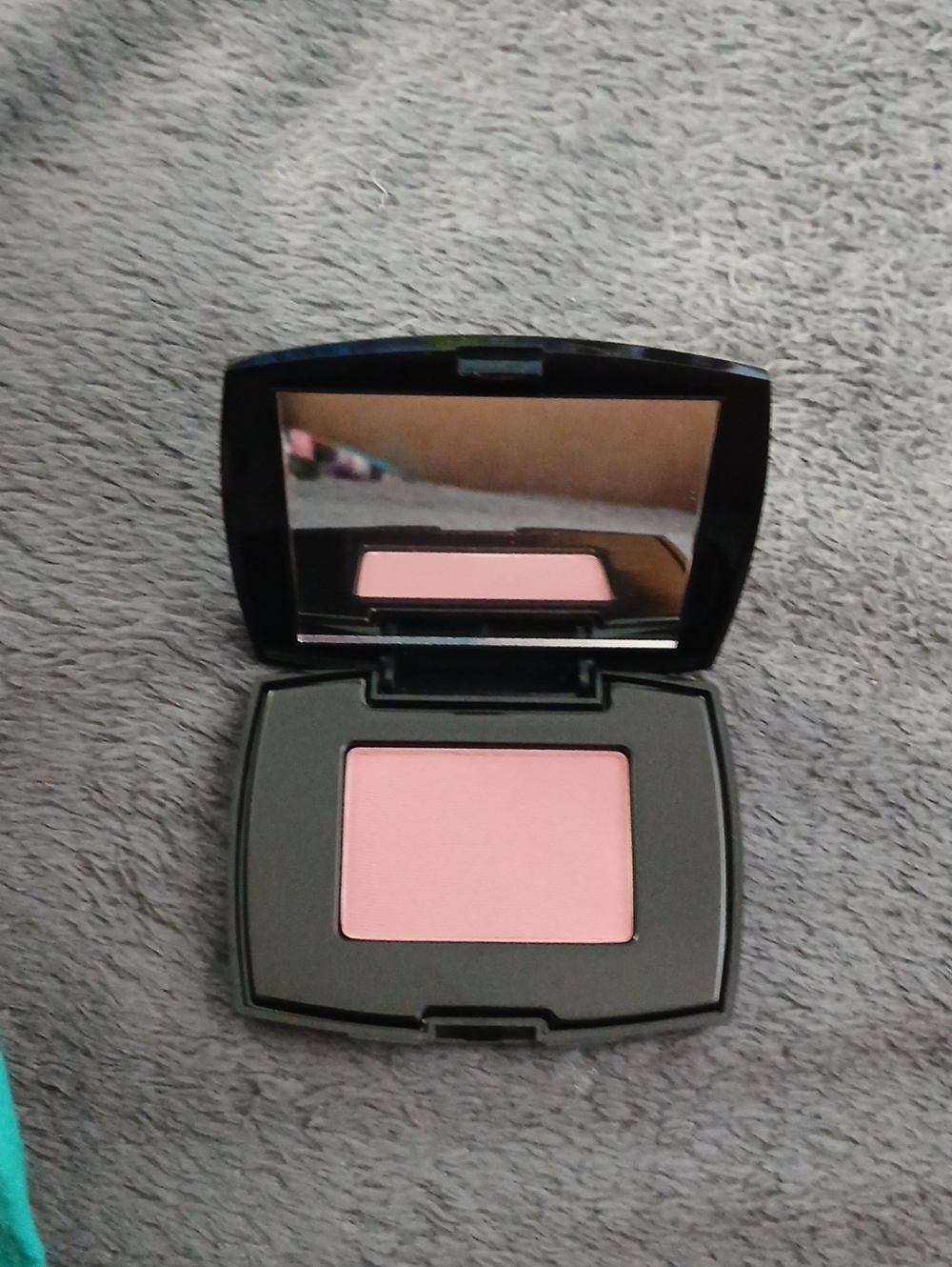 Lancôme Powder Blush in Light Pink - Silky Matte Finish